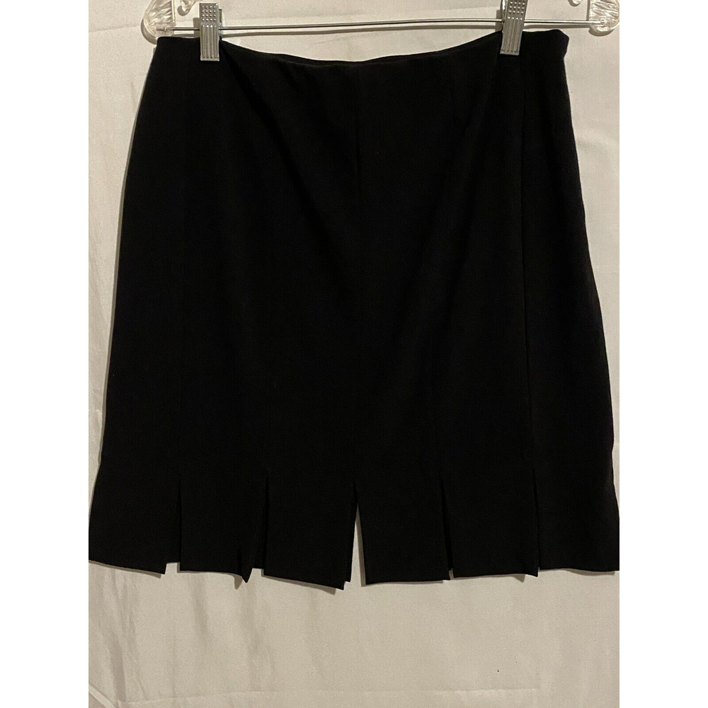 Briggs NY Pleated Skirt Sz 8 Womens Black Knit Zip Up Pleated Cut Out Hem